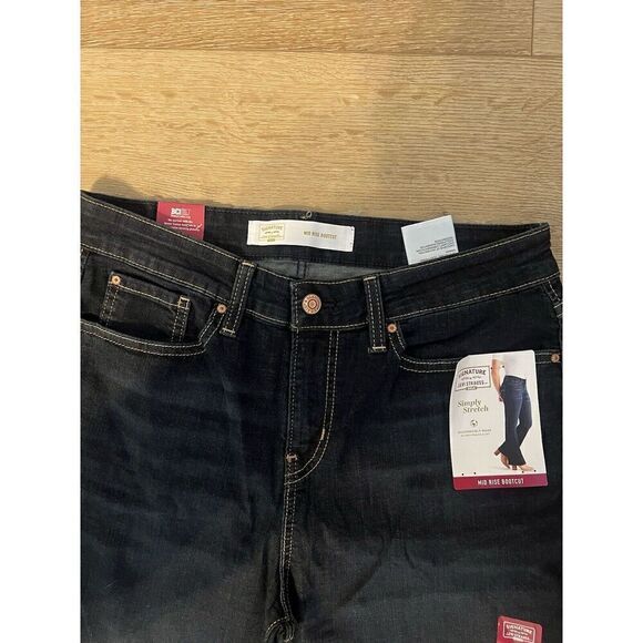 Levi Signature Womens Blue Denim Mid Rise Bootcut Jeans Size 30 x 30 - Picture 3 of 4